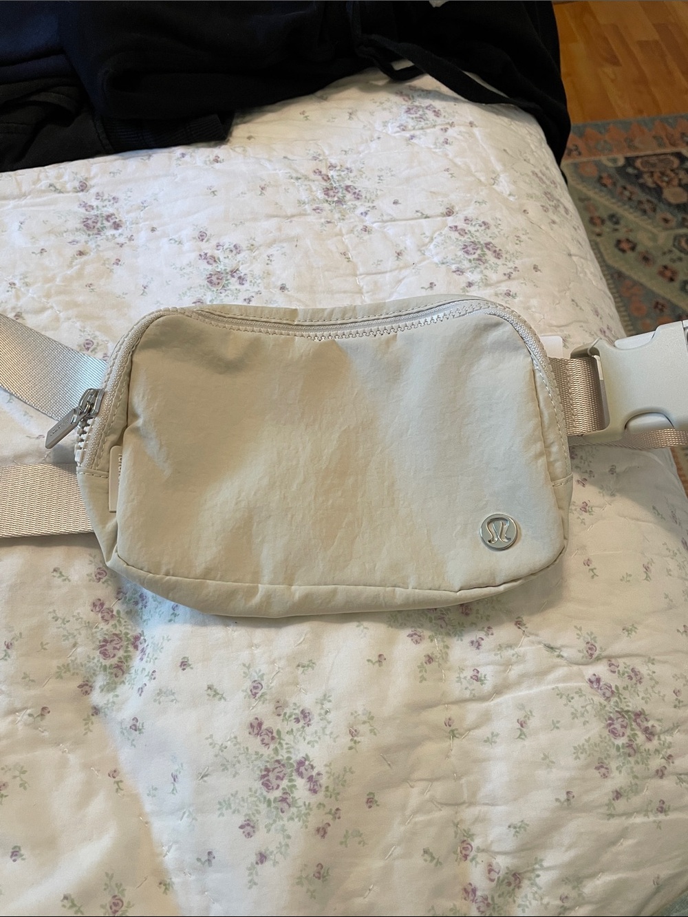 Lululemon Everywhere Belt Bag NWT!